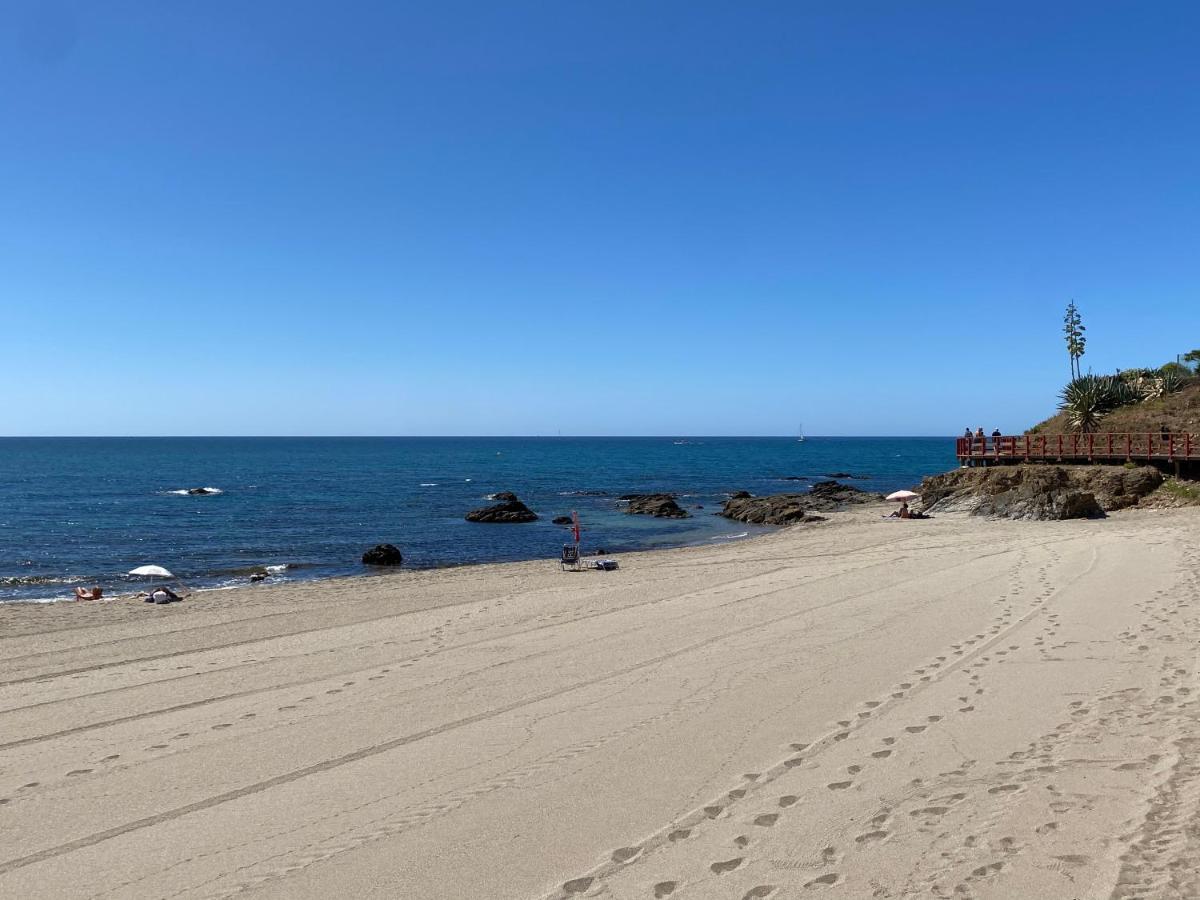 Independent Villa Beach House El Bosque La Cala De Mijas Exterior photo