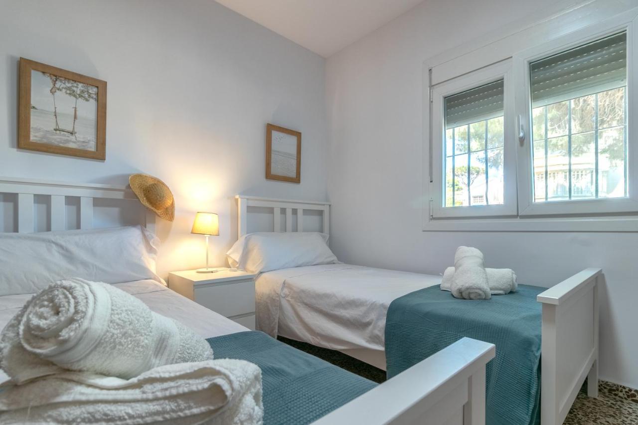 Independent Villa Beach House El Bosque La Cala De Mijas Exterior photo